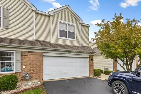302 Parkside Dr, Shorewood, IL 60404