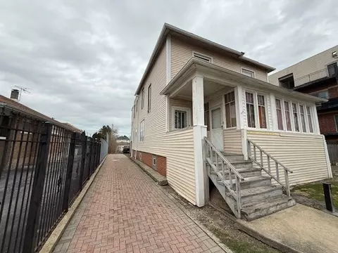 2355 N Newland Ave, Chicago, IL 60707