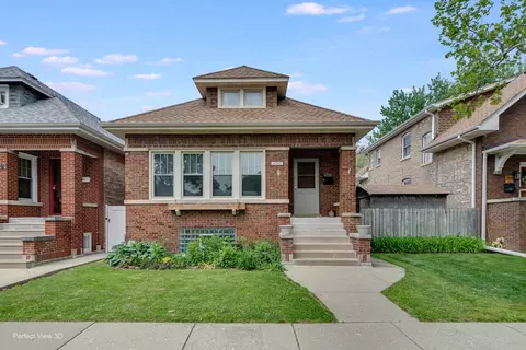 4050 N Menard Ave, Chicago, IL 60634