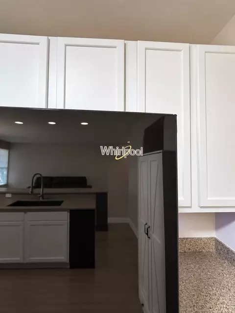 Kitchen - 24235 Leski Ln, Plainfield, IL 60585 photo 6 of 8