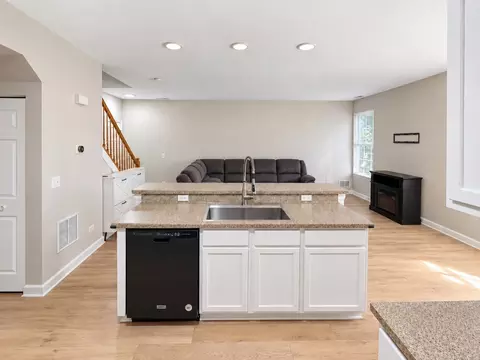 Kitchen - 24235 Leski Ln, Plainfield, IL 60585 photo 3 of 8