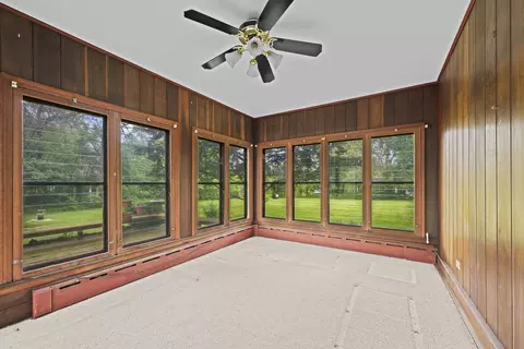 Exterior - 291 Rustic Dr, Barrington, IL 60010 photo 11 of 12