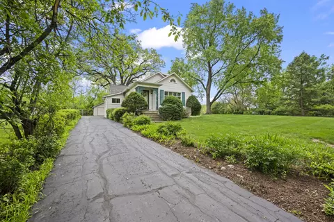 Exterior - 291 Rustic Dr, Barrington, IL 60010 photo 4 of 12