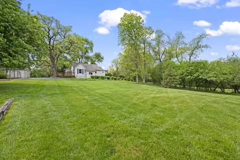 Exterior - 291 Rustic Dr, Barrington, IL 60010 photo 2 of 12