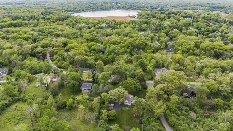 View/Area - 291 Rustic Dr, Barrington, IL 60010 photo 4 of 4