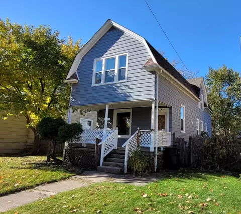 824 Hickory St, Waukegan, IL 60085