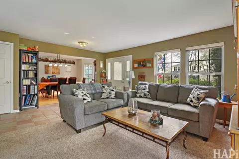 Living - 1909 Hemlock Dr, Mchenry, IL 60050 photo 1 of 4