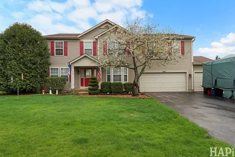 Exterior - 1909 Hemlock Dr, Mchenry, IL 60050 photo 3 of 8