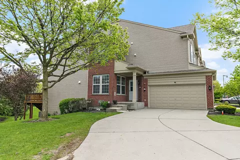 1566 Yellowstone Dr, Streamwood, IL 60107