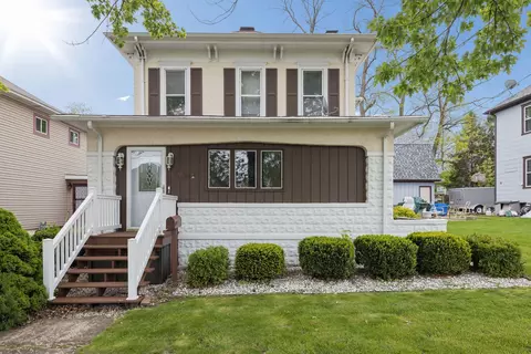 820 S Washington St, Lockport, IL 60441