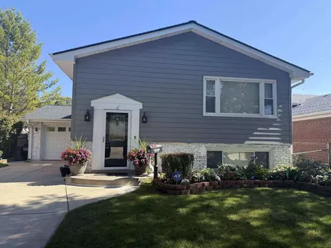 639 N Kaspar Ave, Arlington Heights, IL 60004