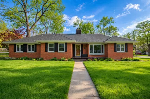 5536 Howard Ave, La Grange Highlands, IL 60525