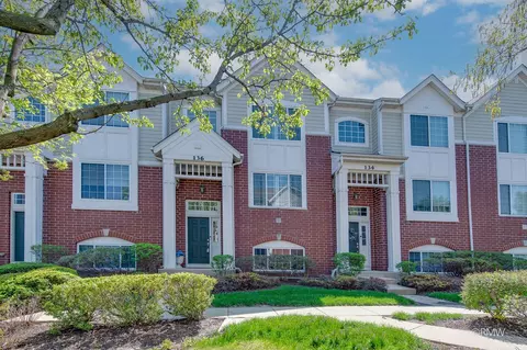 136 Morgans Gate Dr #136, Wood Dale, IL 60191