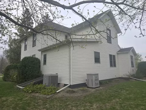 Exterior - 610 E Main St, Ashkum, IL 60911 photo 9 of 20