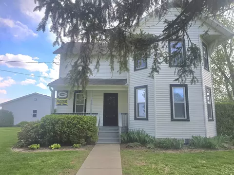 Exterior - 610 E Main St, Ashkum, IL 60911 photo 2 of 20