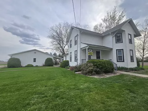 Exterior - 610 E Main St, Ashkum, IL 60911 photo 14 of 20