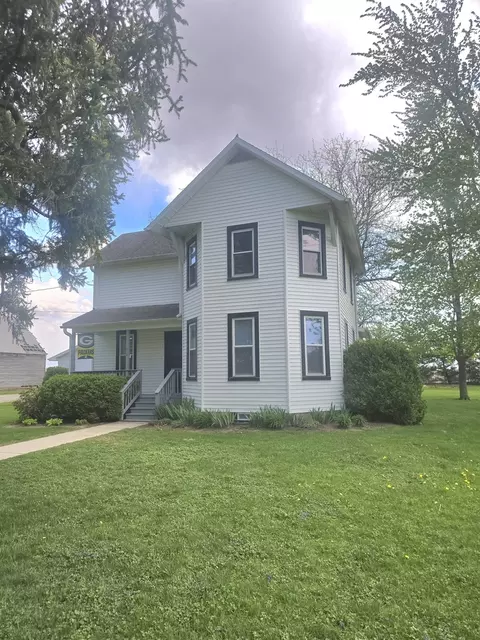 Exterior - 610 E Main St, Ashkum, IL 60911 photo 17 of 20