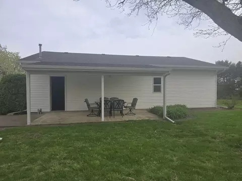 Exterior - 610 E Main St, Ashkum, IL 60911 photo 12 of 20