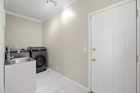 Other - 1347 Hunter Dr, Bartlett, IL 60103 photo 2 of 9