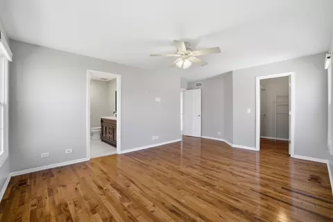 Bedroom - 1347 Hunter Dr, Bartlett, IL 60103 photo 3 of 4
