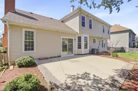 Exterior - 1347 Hunter Dr, Bartlett, IL 60103 photo 7 of 8