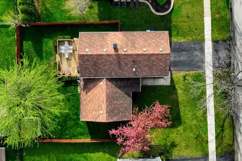 View/Area - 252 Ewell Ct, Bartlett, IL 60103 photo 1 of 2