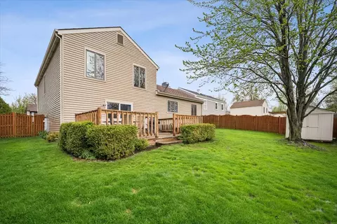 Exterior - 252 Ewell Ct, Bartlett, IL 60103 photo 3 of 4