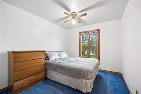 Bedroom - 252 Ewell Ct, Bartlett, IL 60103 photo 2 of 4