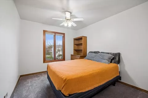 Bedroom - 252 Ewell Ct, Bartlett, IL 60103 photo 3 of 4