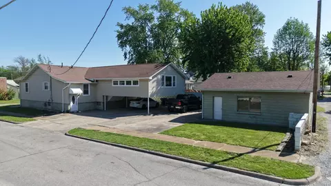 Other - 212 Mitchell St, Benton, IL 62812 photo 3 of 10