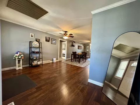 Entry Way - 212 Mitchell St, Benton, IL 62812 photo 6 of 6