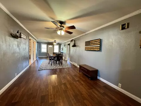Entry Way - 212 Mitchell St, Benton, IL 62812 photo 4 of 6