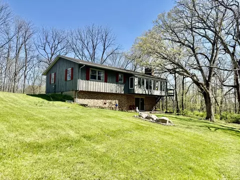 2148 1690 E St, Bradford, IL 61421