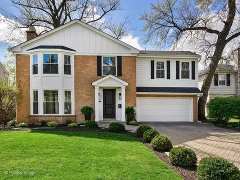 915 Pontiac Rd, Wilmette, IL 60091