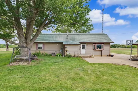 1121 County Road 2250, Sidney, IL 61877 photo 35