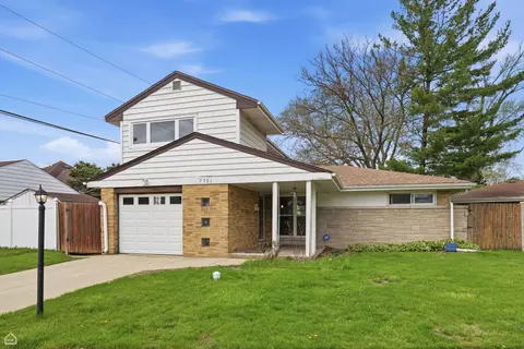 7301 Davis St, Morton Grove, IL 60053