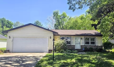 2509 Southwood Dr, Champaign, IL 61821