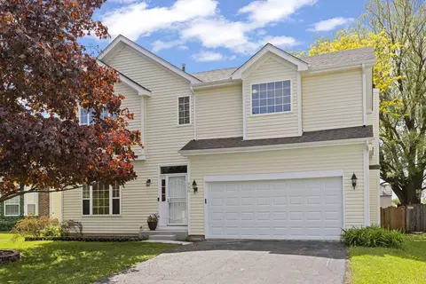 900 Chelsea Ct, Aurora, IL 60504