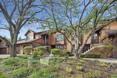 1163 Mistwood Ct, Downers Grove, IL 60515