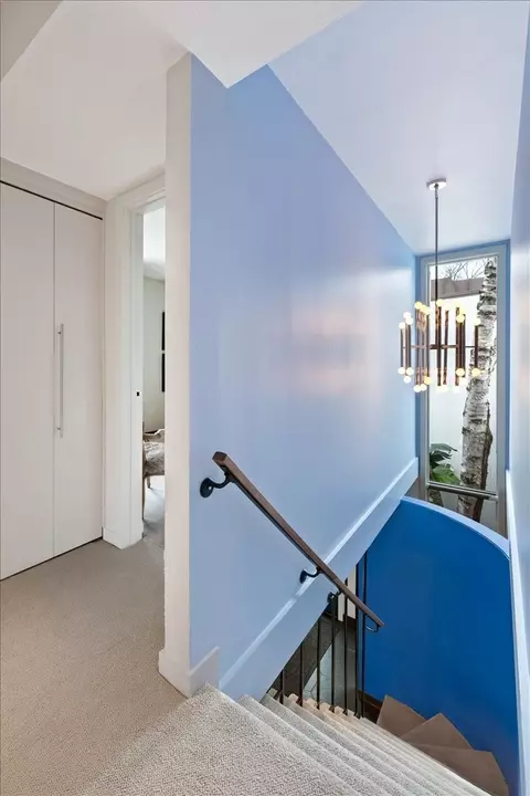 Entry Way - 312 Barton Ave, Evanston, IL 60202 photo 4 of 4