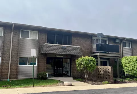 2301 Beau Monde Ter #203, Lisle, IL 60532