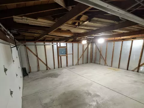 Other - 1114 Hewitt Dr, Des Plaines, IL 60016 photo 7 of 8
