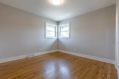 Bedroom - 1114 Hewitt Dr, Des Plaines, IL 60016 photo 2 of 4