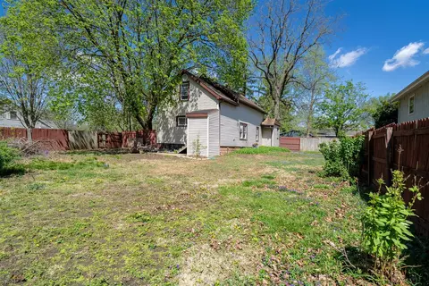 Exterior - 501 E Locust St, Normal, IL 61761 photo 1 of 3