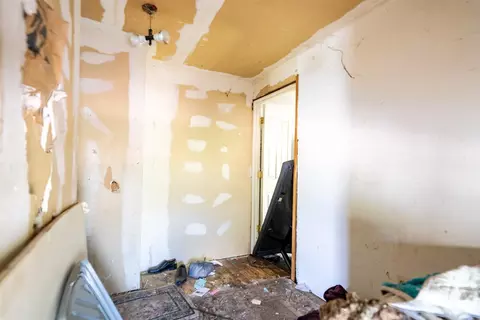Entry Way - 501 E Locust St, Normal, IL 61761 photo 2 of 2