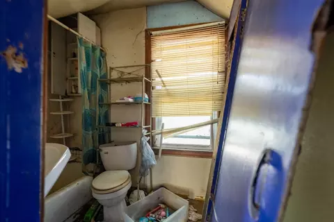 Bath - 501 E Locust St, Normal, IL 61761 photo 1 of 1