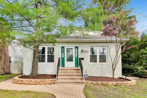 1619 Fowler Ave, Evanston, IL 60201