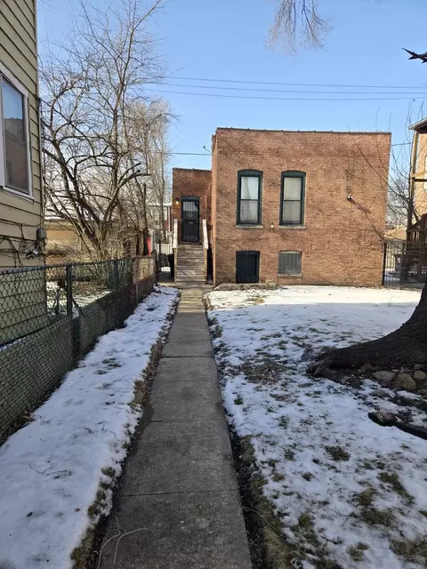 7204 S Rhodes Ave, Chicago, IL 60619