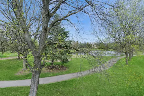 View/Area - 550 Rose Ln, Bartlett, IL 60103 photo 2 of 4