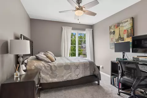 Bedroom - 550 Rose Ln, Bartlett, IL 60103 photo 2 of 3